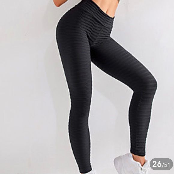 High Waist Scrunch Butt Leggings - LARGE - Picture 4 of 13